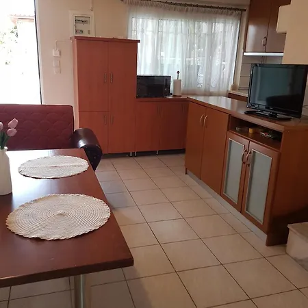 Apartmán Marias Néa Péramos